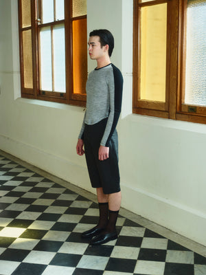Bi-Chromatic Deltoid Long-sleeve Top