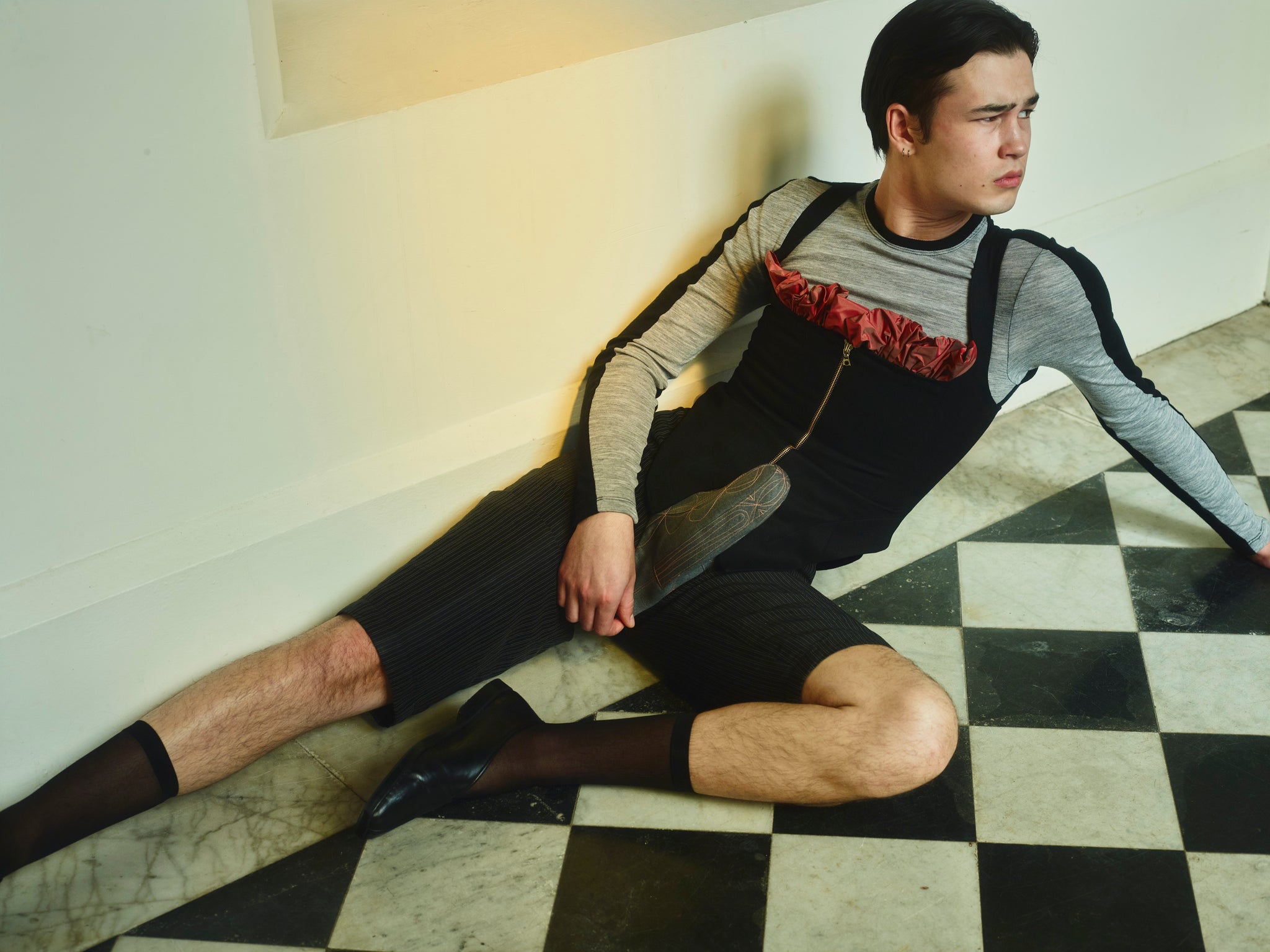 Bi-Chromatic Deltoid Long-sleeve Top
